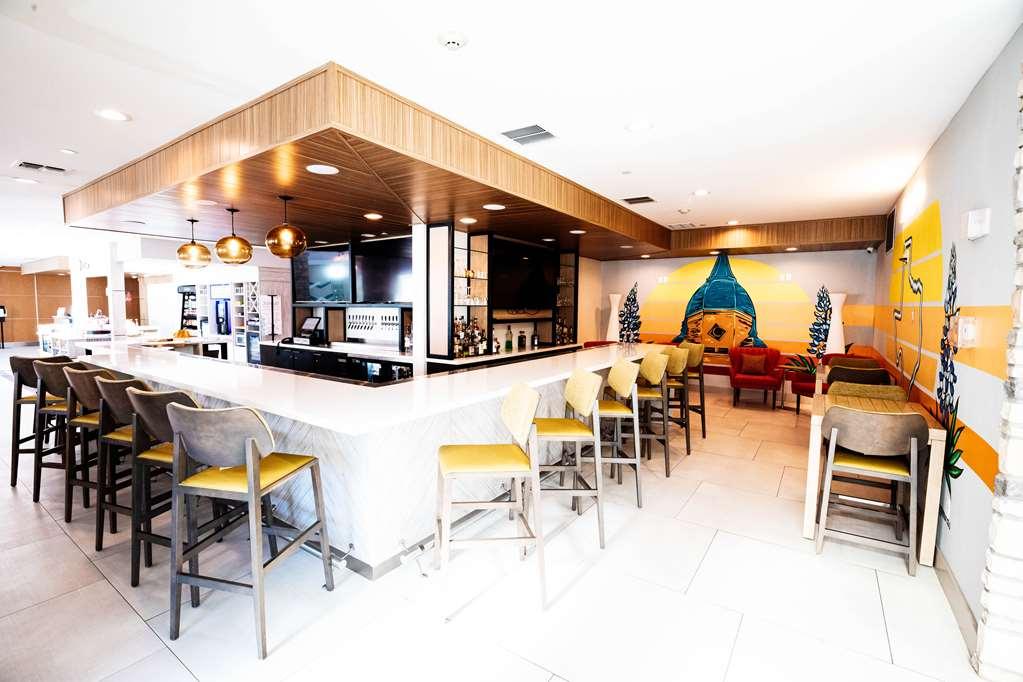 Hilton Garden 3*